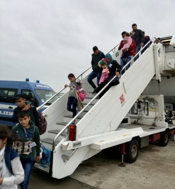 Accoglienza. Altre famiglie siriane atterrate in sicurezza a Roma-Fiumicino